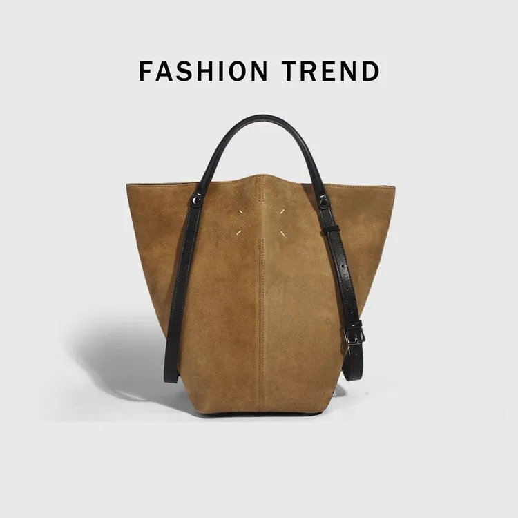 Tas Selempang Wanita Bahan PU Sintetis Tekstur Halus Grosir