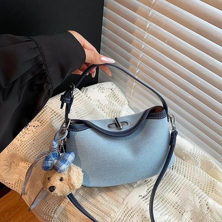 Tas Selempang Wanita Bahan PU Sintetis Tekstur Halus Grosir