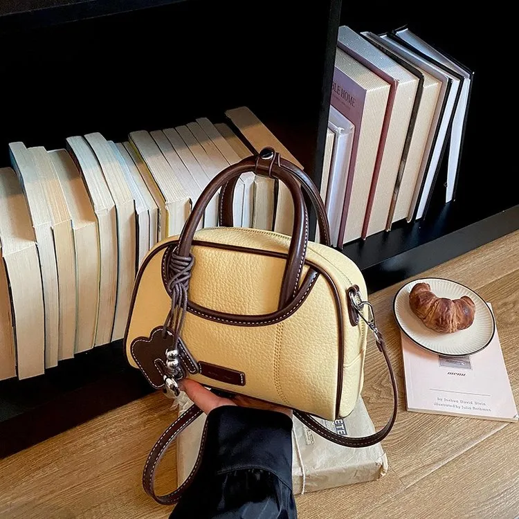 Tas Selempang Wanita Bahan PU Sintetis Tekstur Halus Grosir