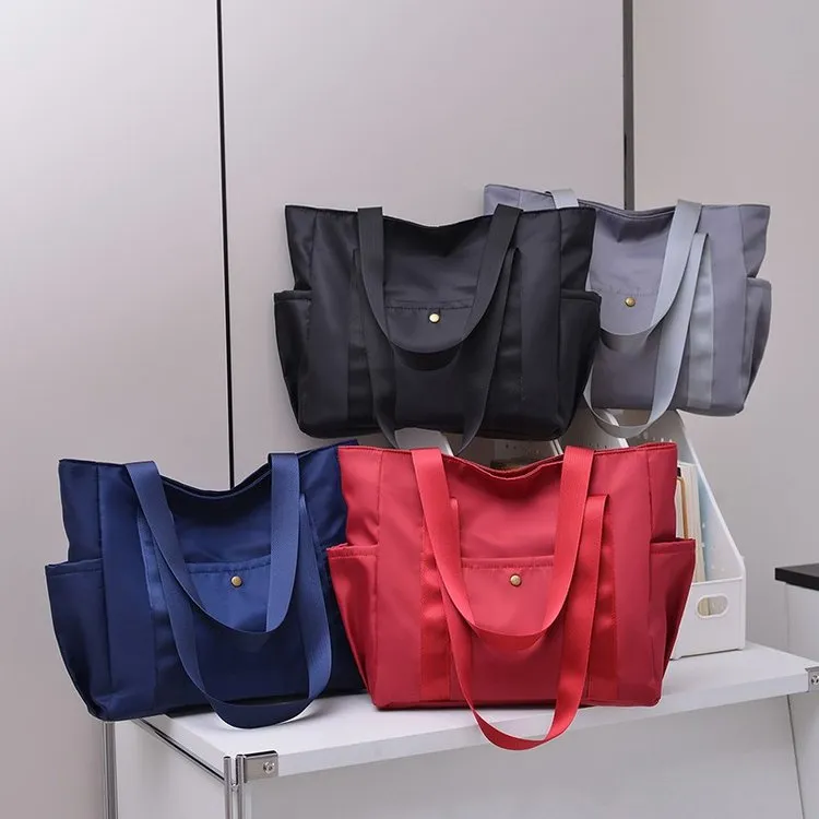 Tas Selempang Wanita Bahan PU Sintetis Tekstur Halus Grosir