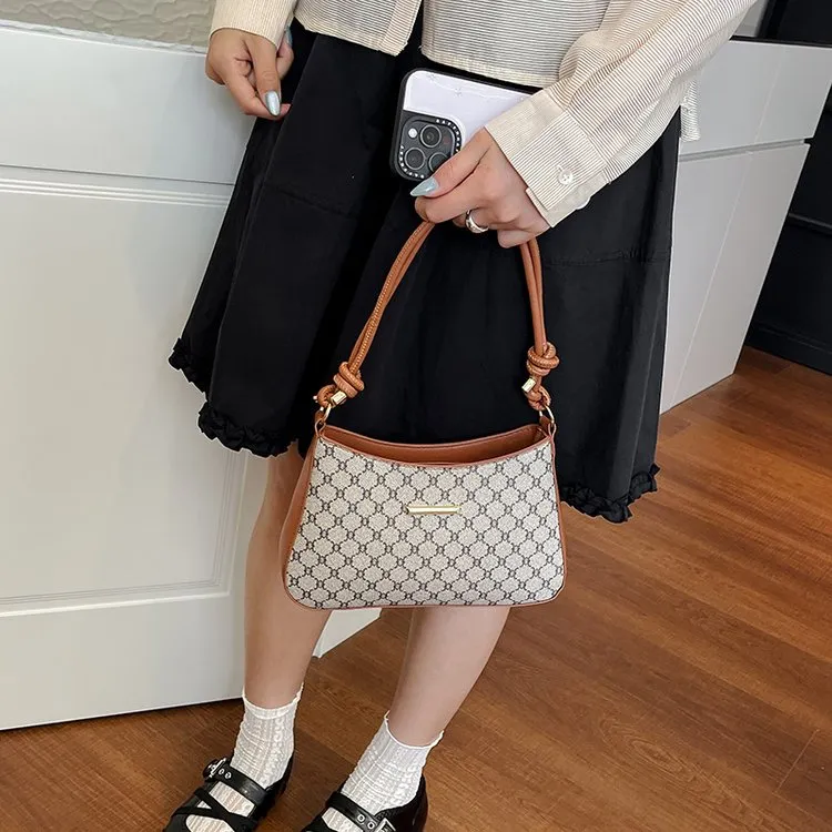 Tas Selempang Wanita Bahan PU Sintetis Tekstur Halus Grosir
