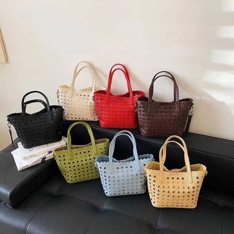 Tas Selempang Wanita Bahan PU Sintetis Tekstur Halus Grosir
