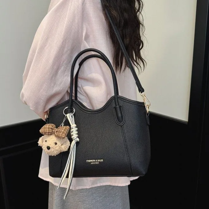 Tas Selempang Wanita Bahan PU Sintetis Tekstur Halus Grosir