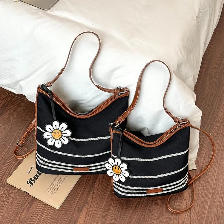 Tas Selempang Wanita Bahan PU Sintetis Tekstur Halus Grosir